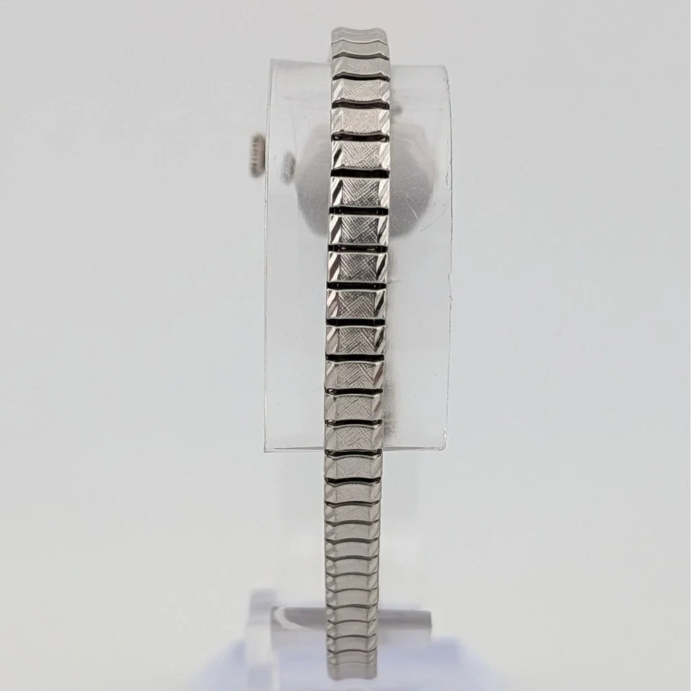 1963 Caravelle by Bulova M3 Ladies Vintage Manual Wind Watch Expansion Band Runs